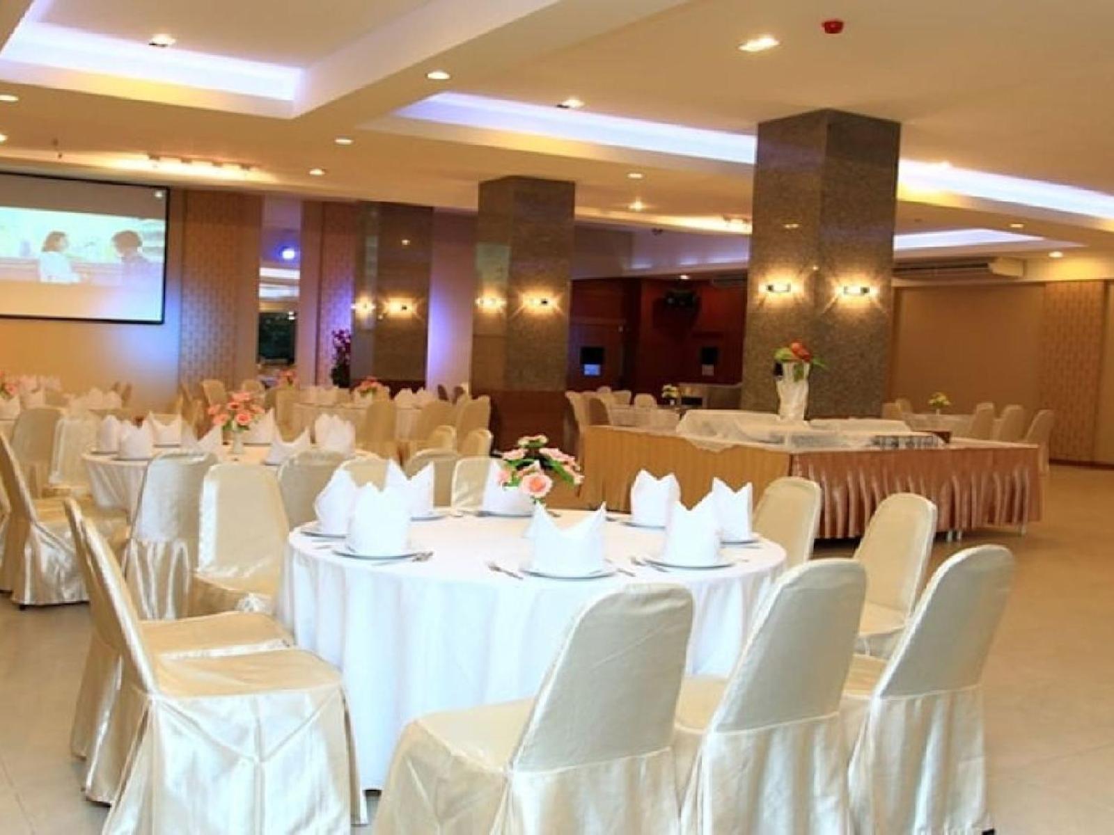 Summit Pavilion Hotel Bangkok Exterior foto