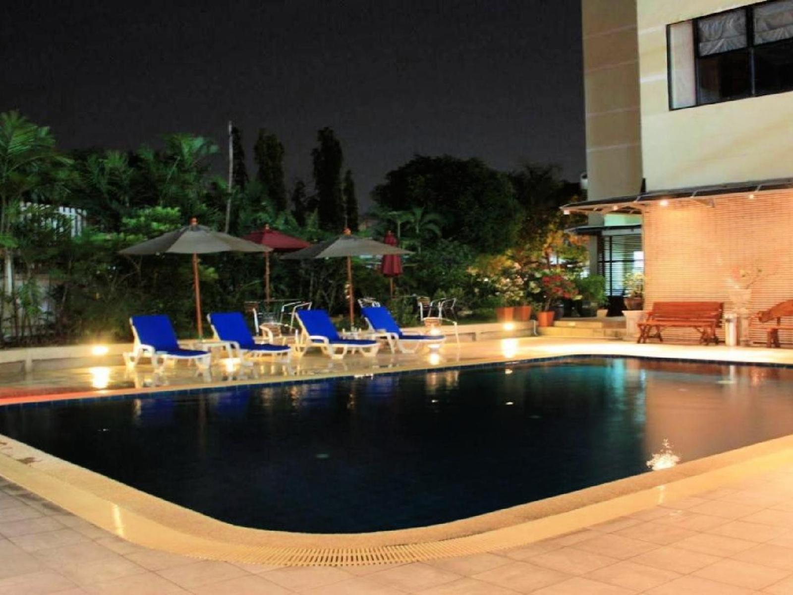 Summit Pavilion Hotel Bangkok Exterior foto